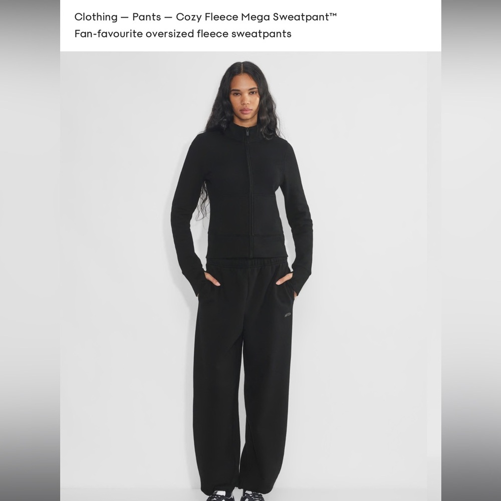 Aritzia Cozy Fleece Mega Sweatpants Black L